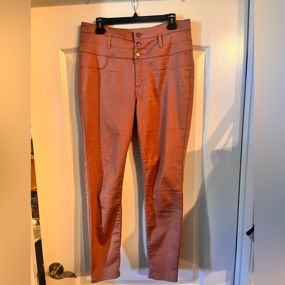 Tinseltown high waisted slim fit pants